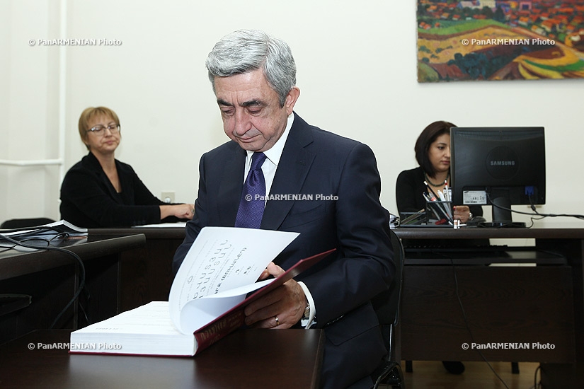 President Serzh Sargsyan holds consultations with  management team of Minsitry of Culture