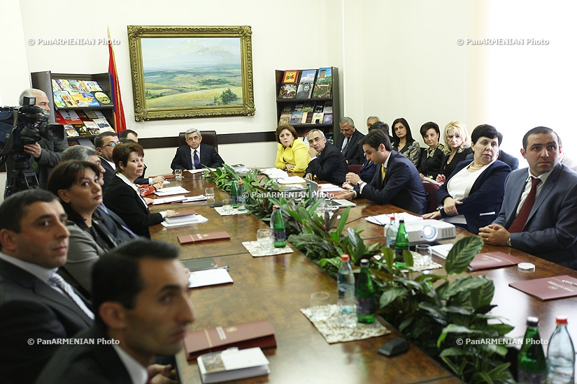 President Serzh Sargsyan holds consultations with  management team of Minsitry of Culture