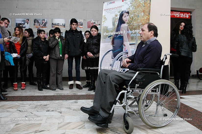 Opening of the photoexhibition entitled It's time to fulfill our potential