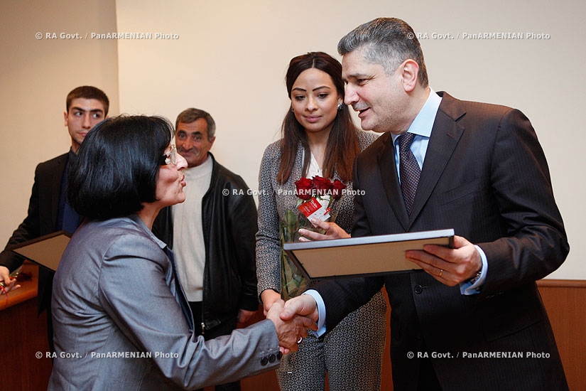 RA Govt. Prime Minister Tigran Sargsyan meets with pedagogues, retrained in the centers of the Russian language