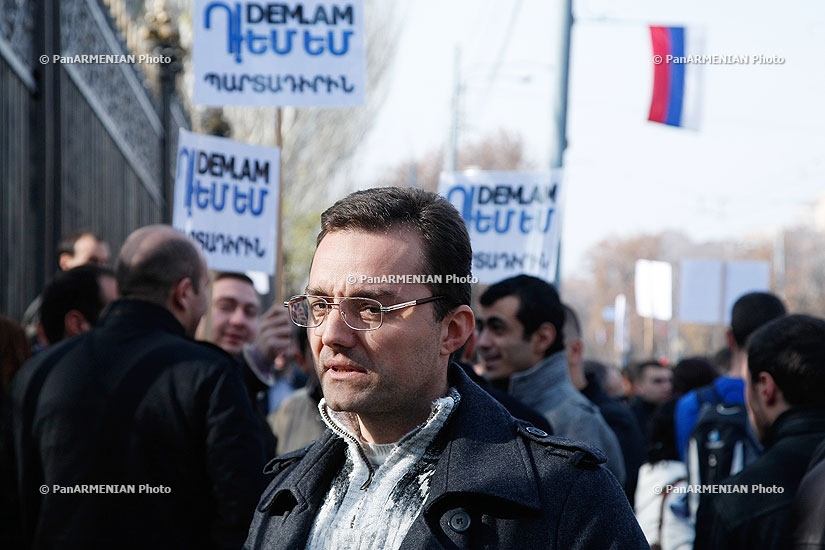 Protest against 5% Pension Contribution Payment