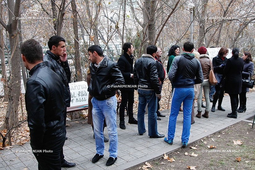 Акция протеста с требованием  пересмотреть уголовное дело приговоренного к пожизненному заключению Арена Чатиняна