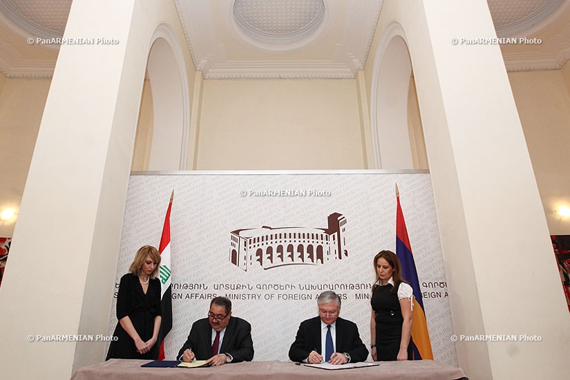 RA Minister of Foreign Affairs Edward Nalbandyan and Iraqi Foreign Minister Hoshyar Zebari sign Cooperation Memorandum