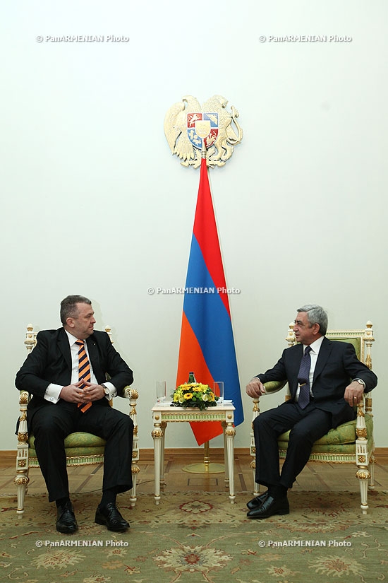 The newly appointed ambassador of Romania to Armenia Sorin Vasile  presents his credentials to RA President Serzh Sargsyan