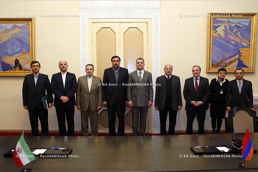 RA. Govt.: Prime minister Tigran Sargsyan and head of the Statistical Center of Iran Adel Azar sign memorandum of understanding