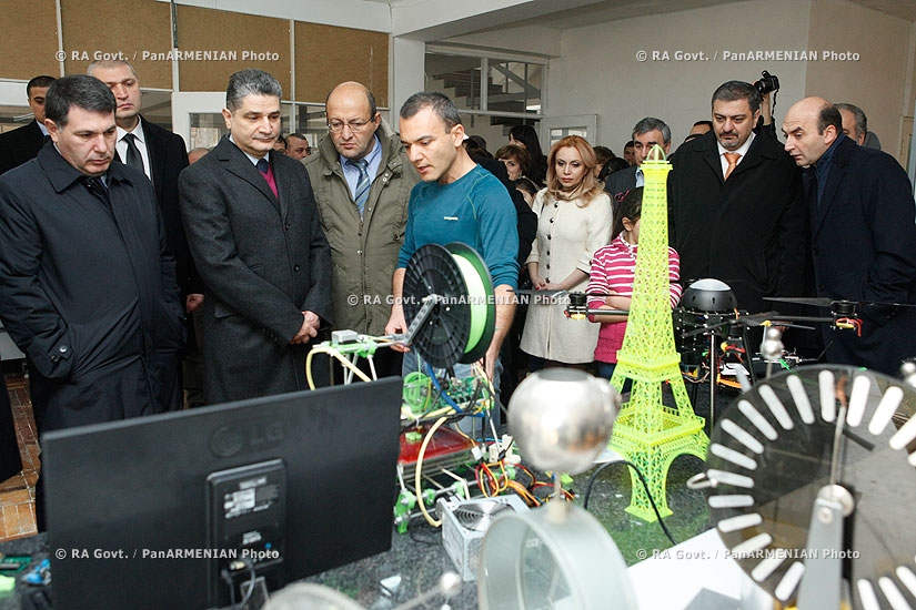 ՀՀ կառավարություն. Վարչապետ Տիգրան Սարգսյանի այցը  «Մխիթար Սեբաստացի» կրթահամալիր