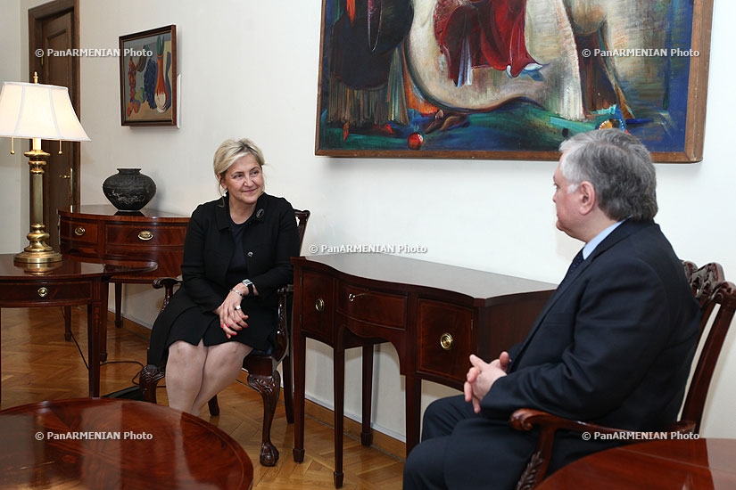 The newly appointed ambassador of Latvia to Armenia Elita Gavele hands copies of his credentials to RA Minister of Foreign Affairs Edward Nalbandyan