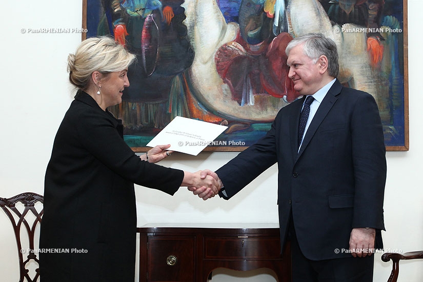 The newly appointed ambassador of Latvia to Armenia Elita Gavele hands copies of his credentials to RA Minister of Foreign Affairs Edward Nalbandyan