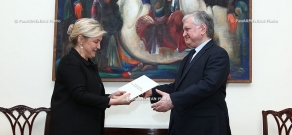 The newly appointed ambassador of Latvia to Armenia Elita Gavele hands copies of his credentials to RA Minister of Foreign Affairs Edward Nalbandyan