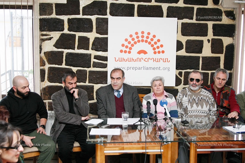 Press conference of Pre-Parliament's members 