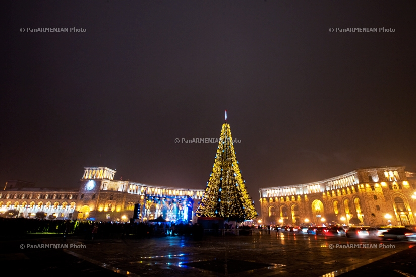 Yerevan's Grand Christmas Tree lights on