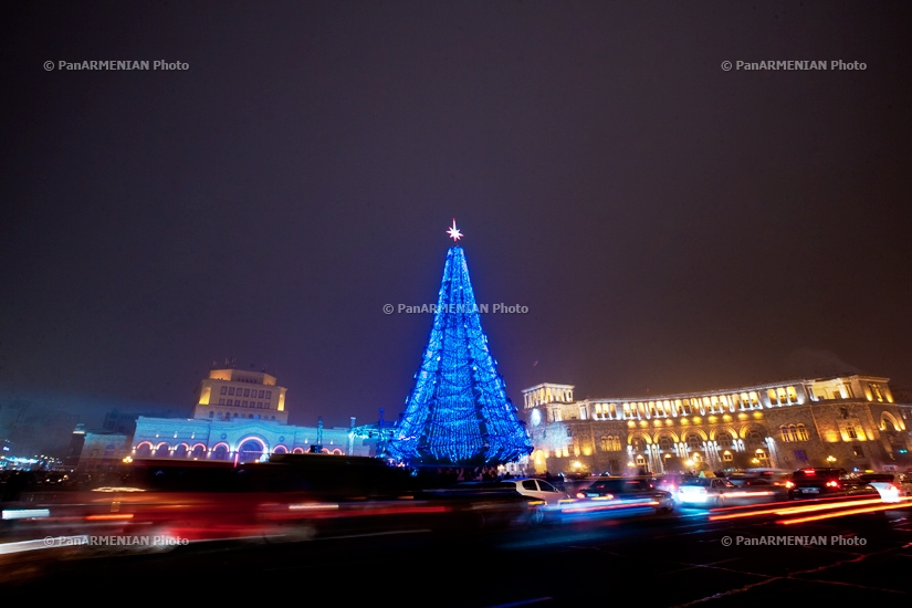 Yerevan's Grand Christmas Tree lights on