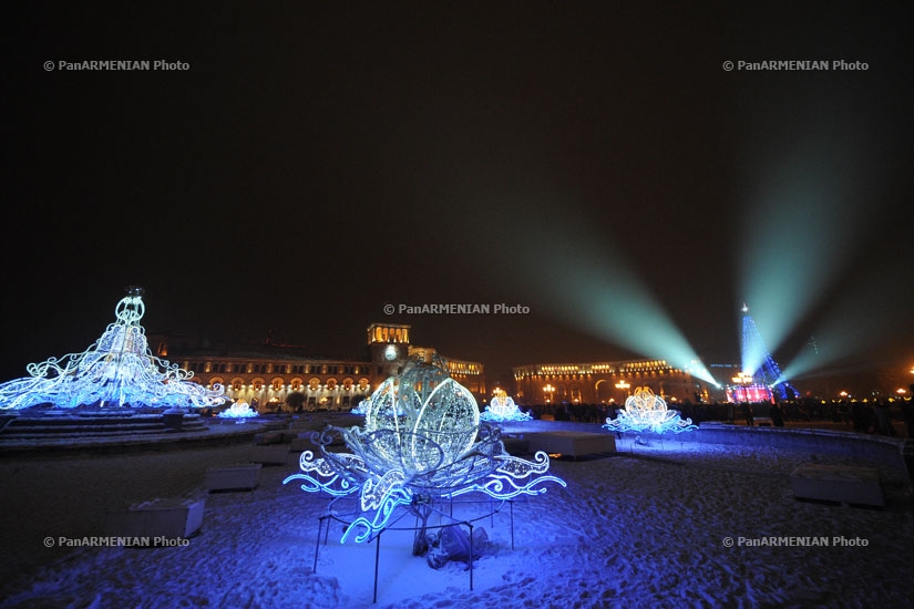 Yerevan's Grand Christmas Tree lights on