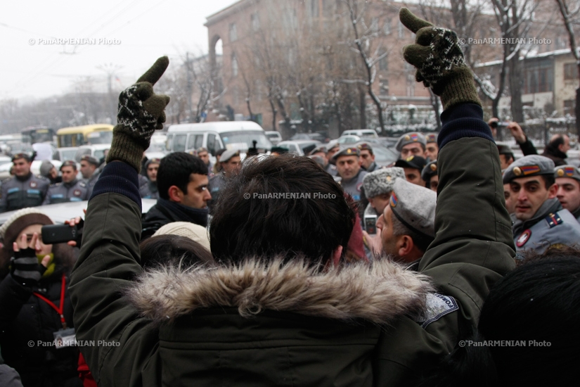 Protest against ratification of gas agreements with Russia