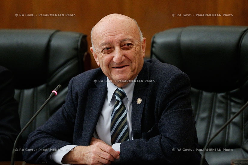 Правительство РА: Заседание юбилейного комитета,  посвященное программе мероприятий к 85-летию Оганеса Чекиджяна 