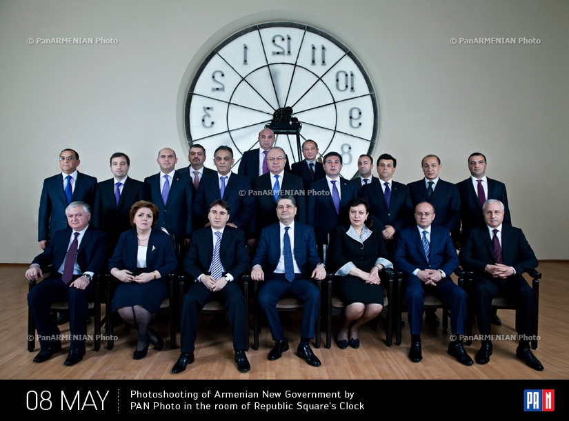 Photoshooting of Armenian New Government by PAN Photo  in the room of Republic Square's Clock