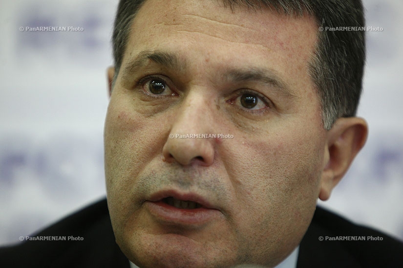 Пресс-конференция министра охраны природы Армении Арама Арутюняна