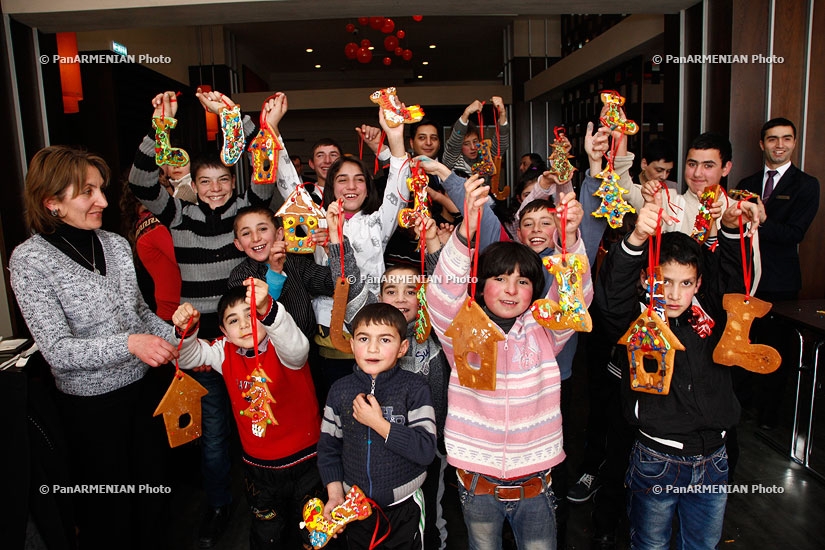 The Tsaghkadzor Marriott Hotel hosts Hrazdan's needy children on the occasion of New Year