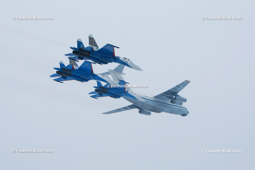 Exclusive show by Russian Knights aviation group at Erebuni military airport