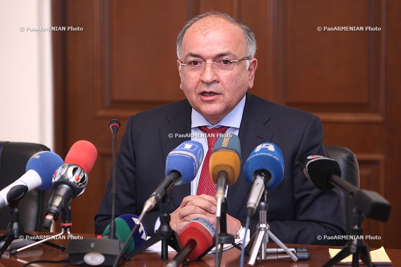 Пресс-конференция первого заместителя министра территориального управления Армении Ваче Тертеряна