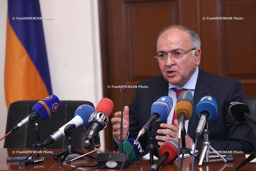 Пресс-конференция первого заместителя министра территориального управления Армении Ваче Тертеряна