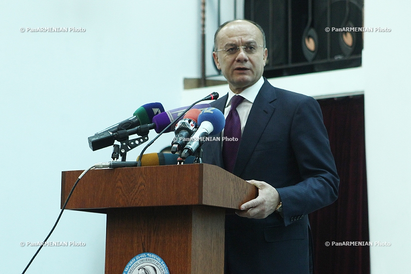 Министр обороны Сейран Оганян посетил Ереванский государственный медицинский университет имени М.Гераци 