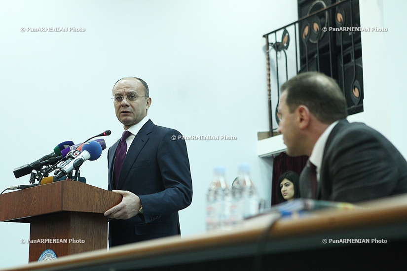 Министр обороны Сейран Оганян посетил Ереванский государственный медицинский университет имени М.Гераци 