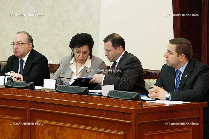 Մի շարք նախարարությունների ու ոստիկանության ուս.հաստատություններում հայրենասիրական դաստիարակության ուղղությամբ 2013-ին աշխատանքների արդյունքների ամփոփիչ համաժողովը