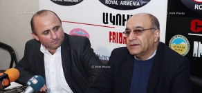 Журналист Татул Акопян представил том бейрутской газеты «Аздак» и книги Роберта Аттечяна