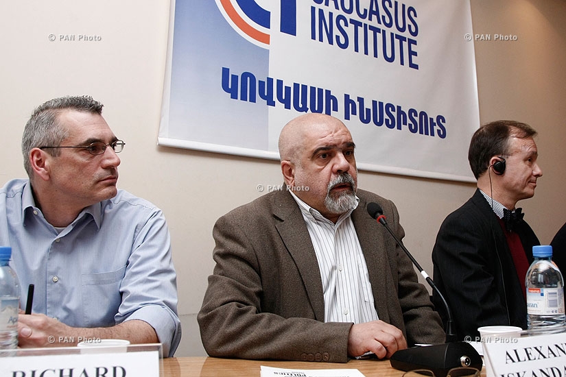 «Հայաստանի արտաքին և ներքին քաղաքականությունը. Զարգացման միտումներ» գրքի շնորհանդեսը