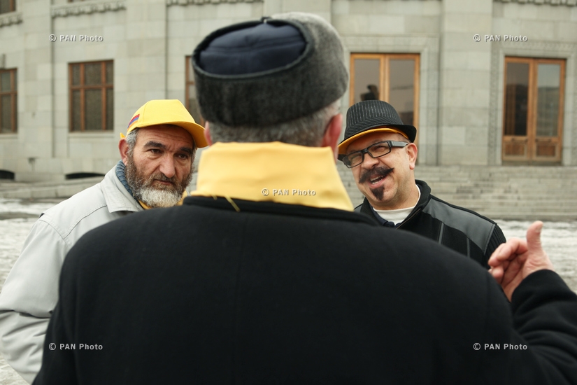 Նախախորհրդարան. Ամենշաբաթյա երթեր