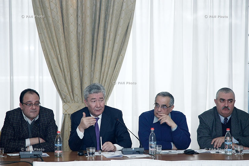 Конференция на тему «Послание президента Казахстана своему народу»