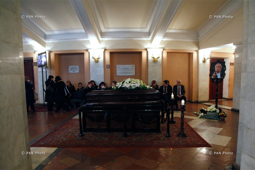 Церемония прощания дирижера Арама Карабекяна