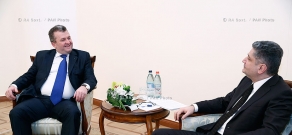Правительство РА: Премьер-министр Тигран Саркисян принял воназначенного посла Румынии в Армении Сорин Василе