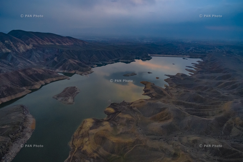 Армянские пейзажи:  Азатское водохранилище,  Араратская область