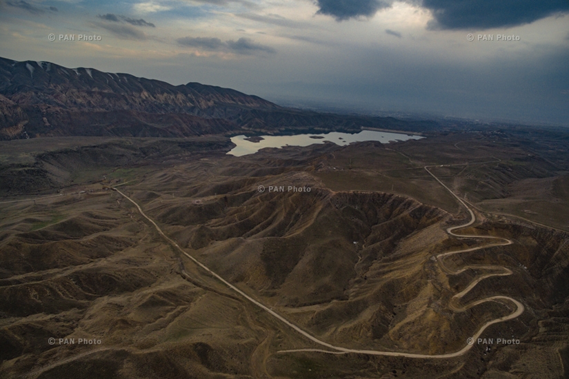 Армянские пейзажи:  Азатское водохранилище,  Араратская область