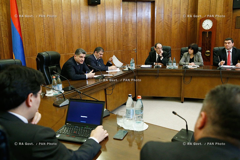 Правительство РА: Рабочее совещание по мероприятиям в рамках присоединения Армении к Таможенному союзу и Единому экономическому пространству