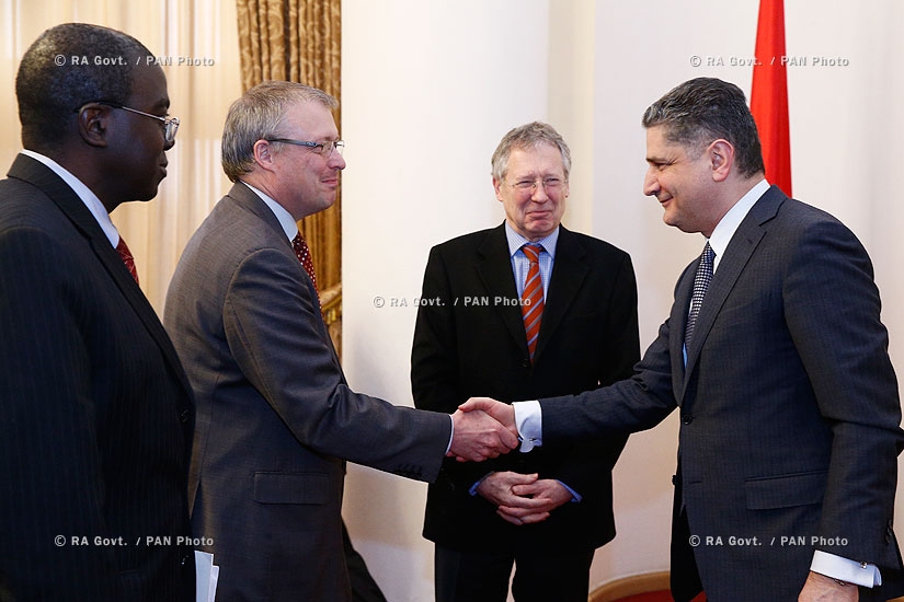 RA Govt.: Prime minister Tigran Sargsyan receives World Bank Yerevan Office head and ambassadors of U.S., Great Britain and Germany
