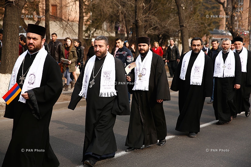 March to Lovers Park on occasion of St. Sarkis day
