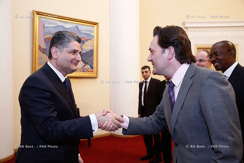 RA Govt.: Prime minister Tigran Sargsyan receives  a delegation led by World Bank Executive Director Frank Heemskerk
