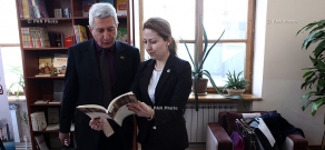 Мероприятие в связи с Днем дарения книг в Национальной библиотеке