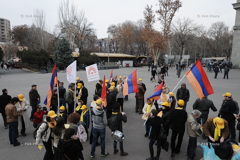 Նախախորհրդարան. Ամենշաբաթյա երթեր