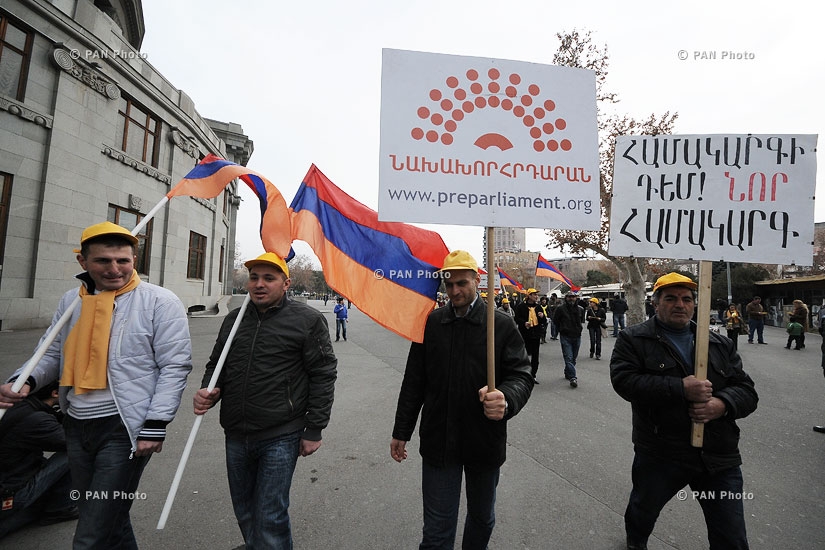 Նախախորհրդարան. Ամենշաբաթյա երթեր