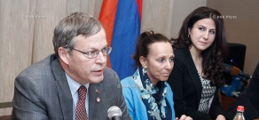 Пресс-конференция о мероприятиях, осуществляемых посольством США в рамках кампании «Жизнь без границ»
