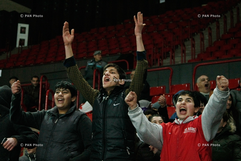 Первые Всеармянские зимние игры: Хоккей, Ереван -Монреал