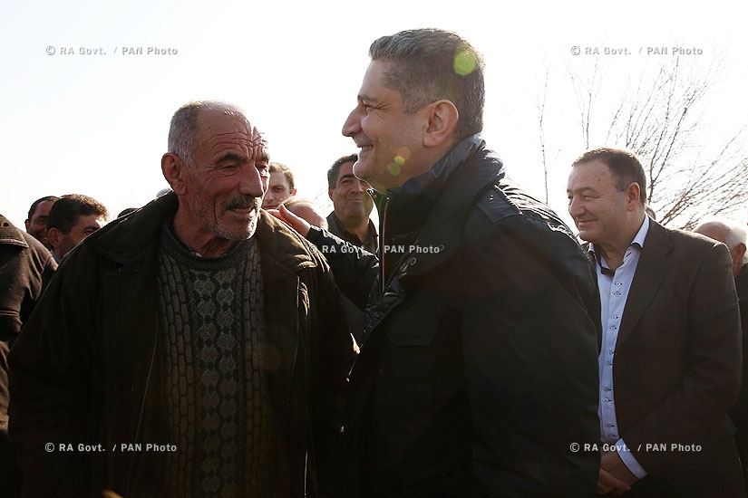 Правительство РА: Pабочий визит премьер министра Тиграна Саркисяна, Армена Ерицяна и Серго Карапетяна  в Армавирскую область