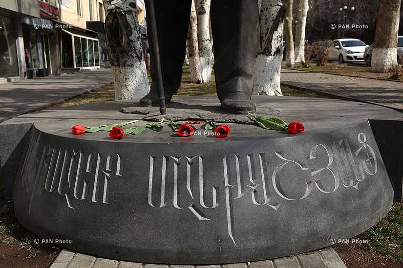 Wreath-laying  in memory of prominent Armenian benefactor Alexander Mantashyan