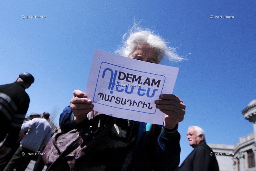 Инициатива «Против» организовала митинг-шествие ротив внедрения обязательной накопительной пенсионной системы
