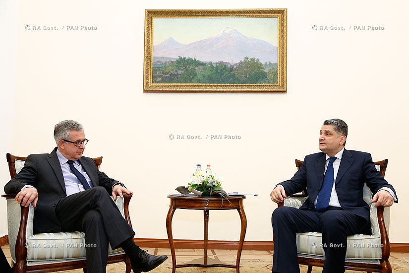 RA Govt.: Prime minister Tigran Sargsyan received a delegation led by French Credit Agricole Bank Deputy Director General Xavier Musca