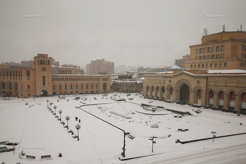 Երևանում մարտի վերջին ձյուն է տեղում